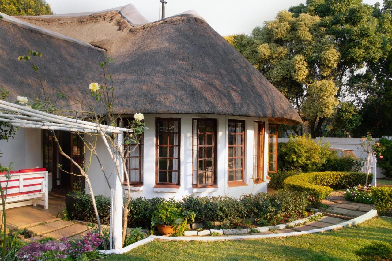 Libra Lodge Сандтън Екстериор снимка